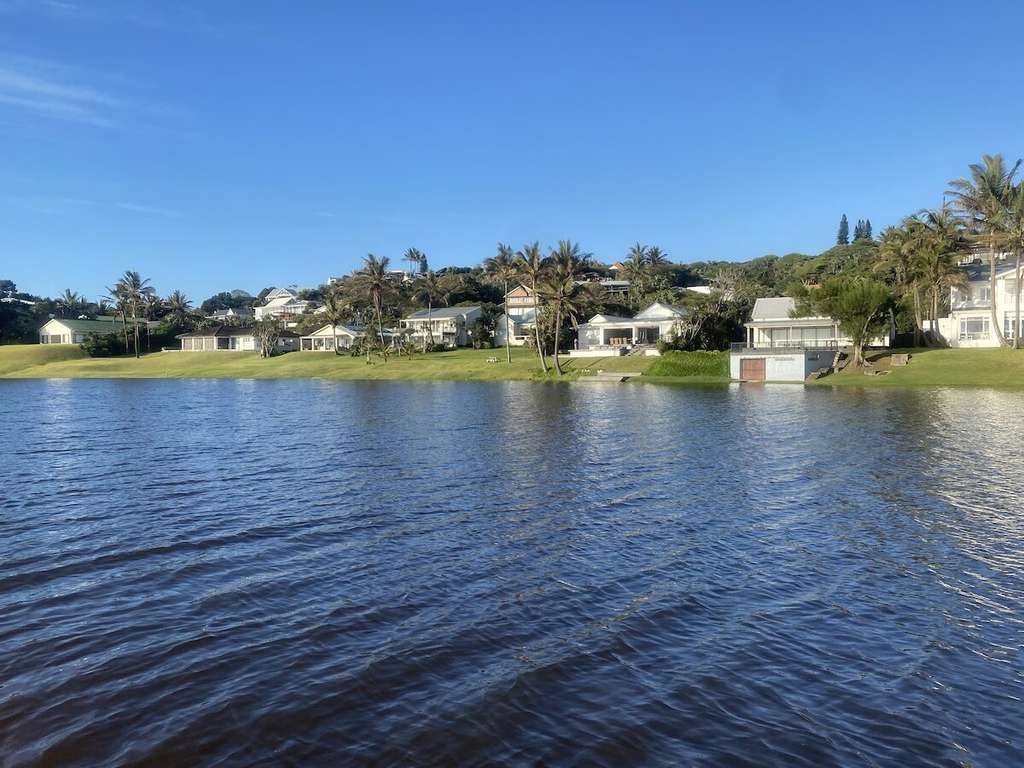 Cheapest Time to Visit Zinkwazi: Budget Stays and Shoulder Season Guide
